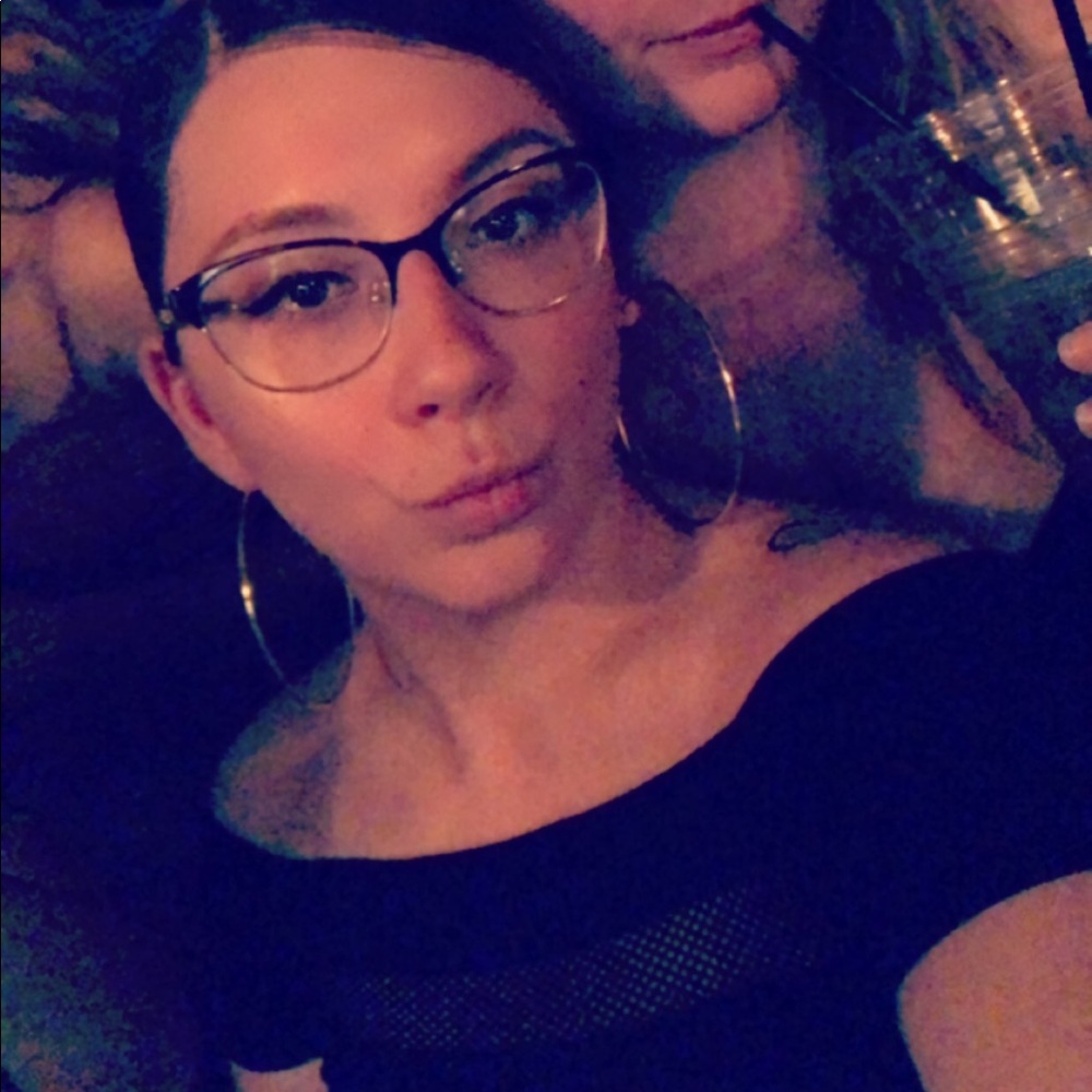 Meet your Posher, Georgia